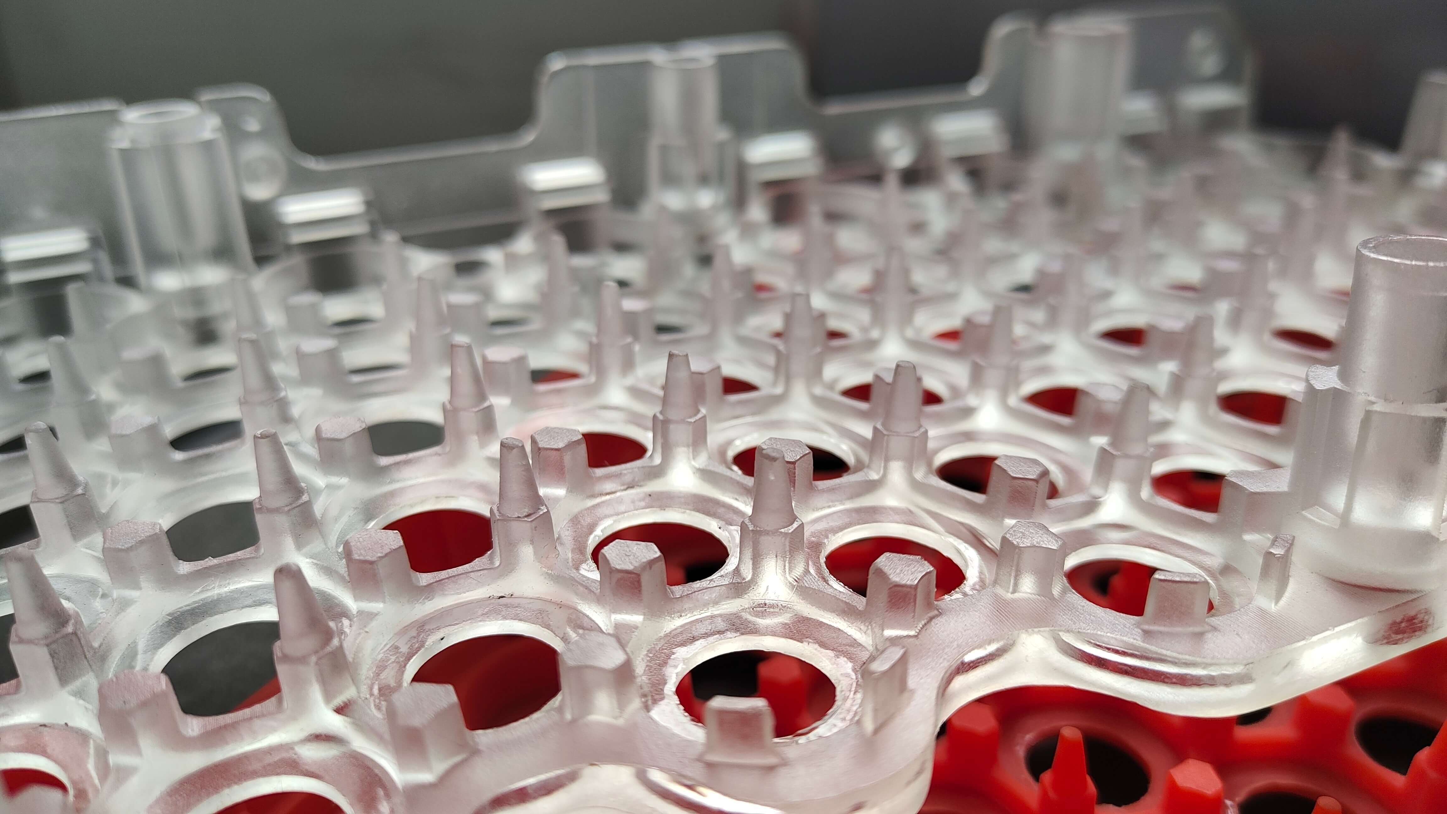 Modular Cell Separator Bracket